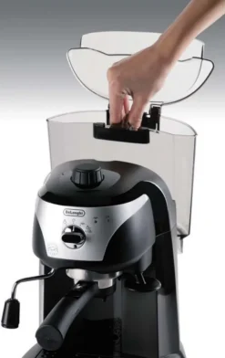 De'Longhi DeLonghi EC221.B Siebträgermaschine Espressoautomat -Kaffeegenuss Verkaufsgeschäft 0b65ea9380337924da1a6c801d1a235b
