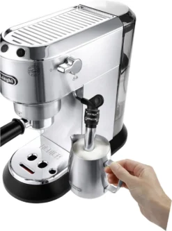 De'Longhi DeLonghi EC685.M Dedica Style Siebträger Espressomaschine Silber -Kaffeegenuss Verkaufsgeschäft 340f86b0451fa126a765edc5451f74d9
