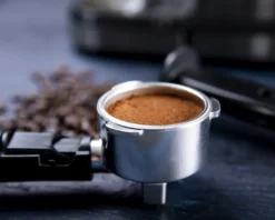GASTRONOMA 18110001 Espressomaschine Baristo. Siebträgermaschine Mit 15 Bar Druck Und Milchaufschäumer -Kaffeegenuss Verkaufsgeschäft 556966a1f53a76ae9330fbcc5668c452
