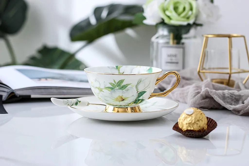 Panbado Floral Kaffeetassen Aus Premium Bone China Porzellan, Beinhaltet 1 Tassen 200 Ml, 1 Untertassen, Und 1 Löffel 2 Panbado Floral Kaffeetassen Aus Premium Bone China Porzellan, Beinhaltet 1 Tassen 200 Ml, 1 Untertassen, Und 1 Löffel – Bild 2