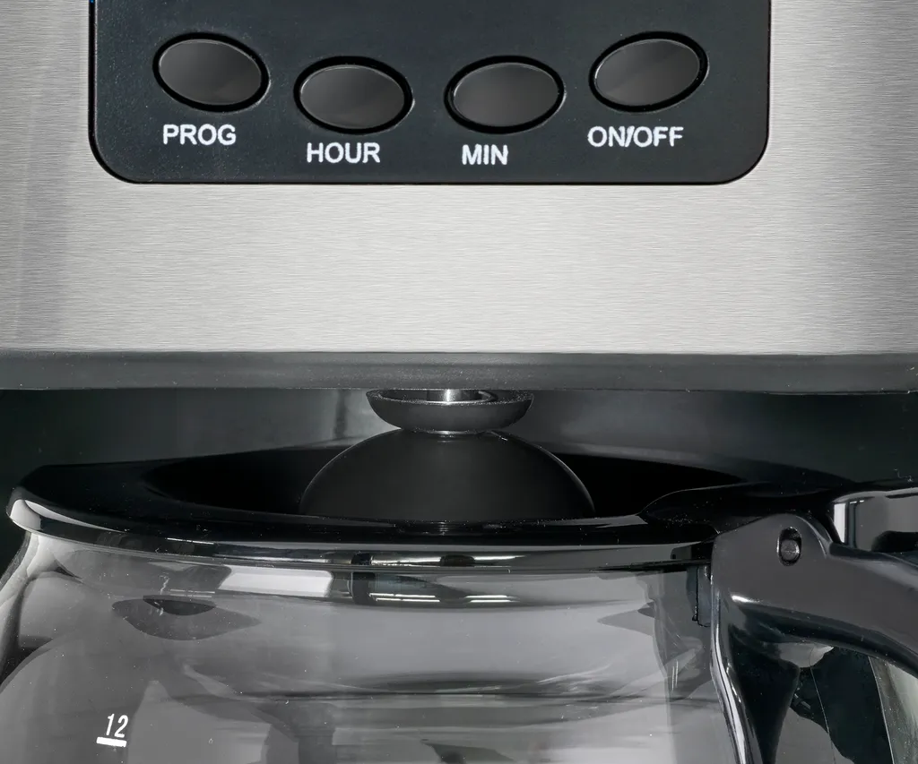 Clatronic KA 3642 Kaffeefiltermaschine Für 12-14 Tassen 1,5 L, Programmierbare 24-Stunden LCD-Digital-Zeitschaltuhr, Edelstahlfront 4 Clatronic KA 3642 Kaffeefiltermaschine Für 12-14 Tassen 1,5 L, Programmierbare 24-Stunden LCD-Digital-Zeitschaltuhr, Edelstahlfront – Bild 4