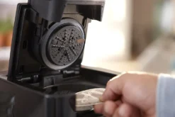 PHILIPS SENSEO Quadrante HD7866 / 61 - Intensives Schwarz 16 PHILIPS SENSEO Quadrante HD7866 / 61 - Intensives Schwarz -Kaffeegenuss Verkaufsgeschäft 8f4b6463793d7be9633fbcd5931c9c3b