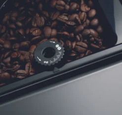 De'Longhi DeLonghi ESAM 3000 B Kaffeevollautomat Schwarz -Kaffeegenuss Verkaufsgeschäft a96d70d10f084fa48a6cee084d342287