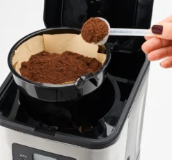 Clatronic KA 3642 Kaffeefiltermaschine Für 12-14 Tassen 1,5 L, Programmierbare 24-Stunden LCD-Digital-Zeitschaltuhr, Edelstahlfront 12 Clatronic KA 3642 Kaffeefiltermaschine Für 12-14 Tassen 1,5 L, Programmierbare 24-Stunden LCD-Digital-Zeitschaltuhr, Edelstahlfront -Kaffeegenuss Verkaufsgeschäft b7d350605db9efd4c2fe17fa0ffc01b9