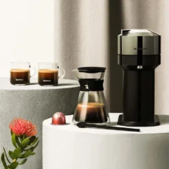 Nespresso Vertuo Kaffeekapselmaschine XN910C + VERTUO Carafe Set Pour-Over (610 Ml) -Kaffeegenuss Verkaufsgeschäft bc0d01cfecd34f03d27f0a483406c945